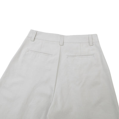 Minimalist Wide-Leg Pleated Pants