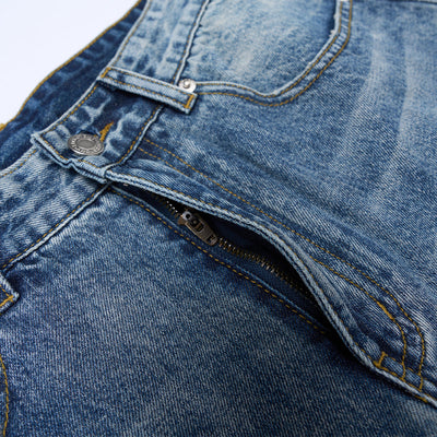 Distressed Hem Light Wash Wide Leg High Rise Jeans